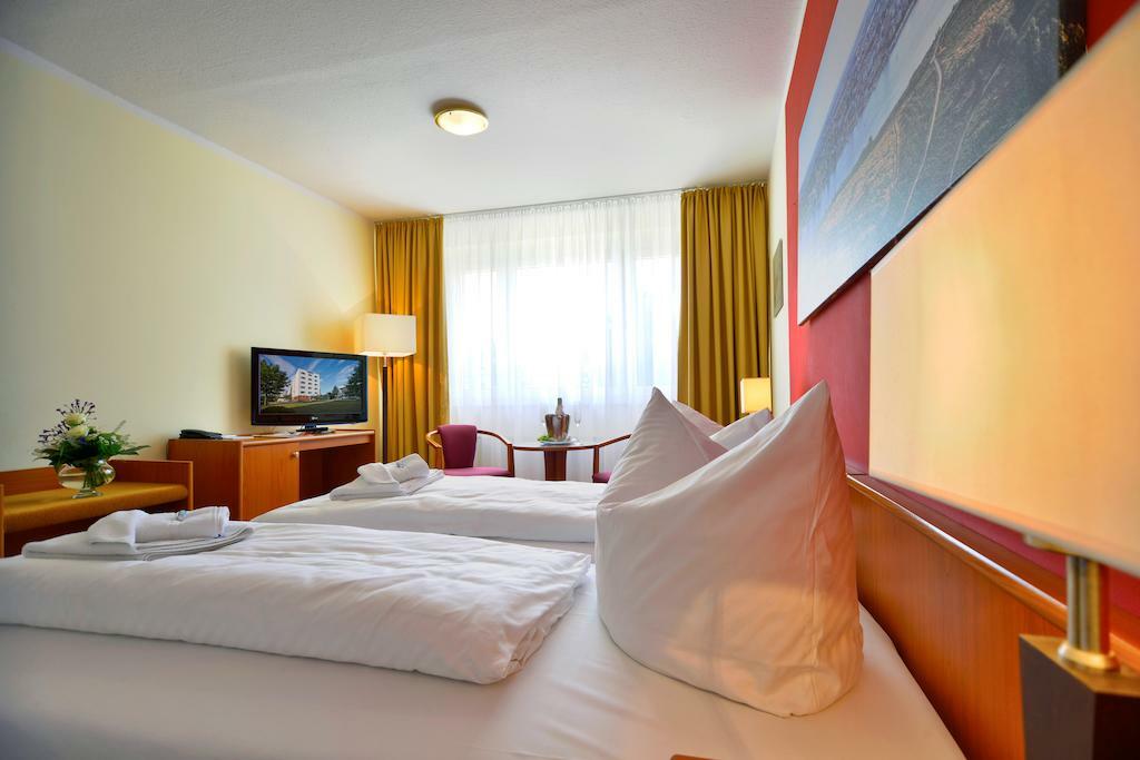 Landhotel Rittmeister & Kraeuter-Spa Adults Only Росток Екстер'єр фото